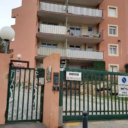 Double Terrasse Et Piscine Apartment Frejus