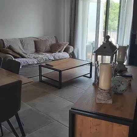 Double Terrasse Et Piscine Apartment *